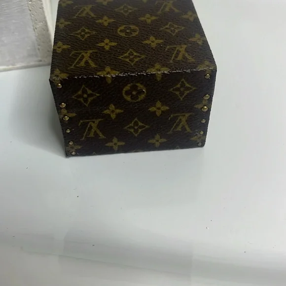 LOUIS VUITTON MINI MONOGRAM TRUNK - Picture 4 of 11